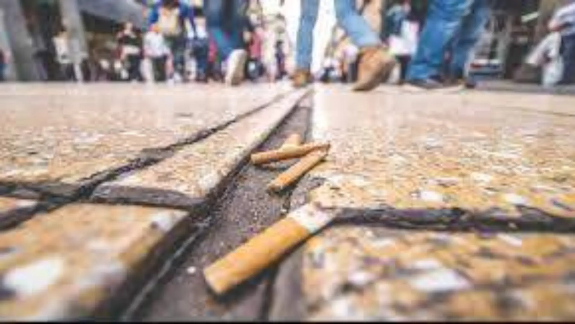 03 Congreso busca sancionar por tirar en vía púbica colillas de cigarro